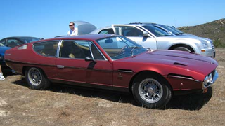 Careful, Don't Dent The Espada With The Kia's Door!